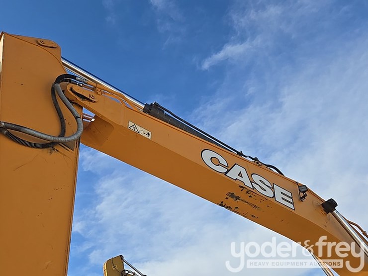 2021-case-cx210-lc-image-46