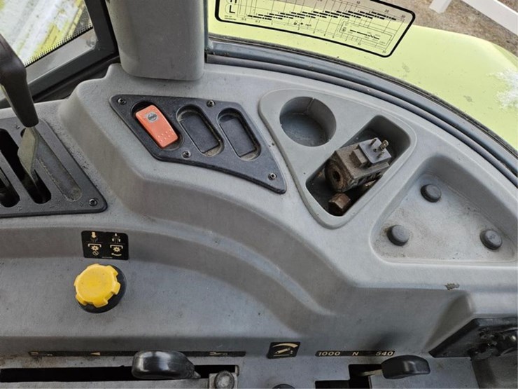 massey-ferguson-4325-image-34