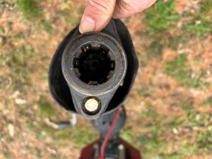 #93-•-hutchison-10/71-auger-image-13