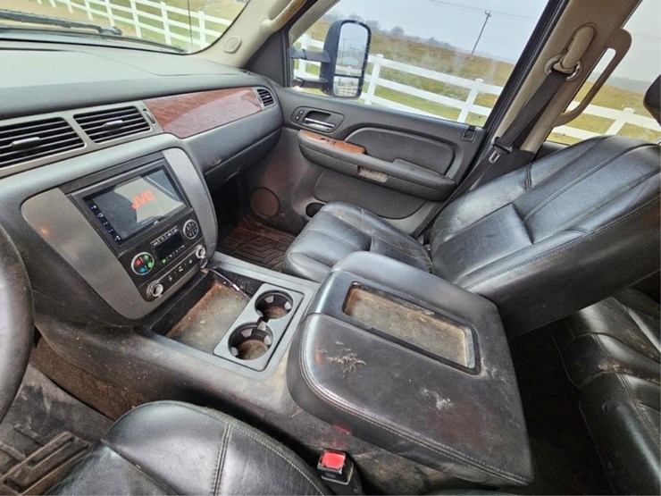 2008-chevrolet-3500-image-43