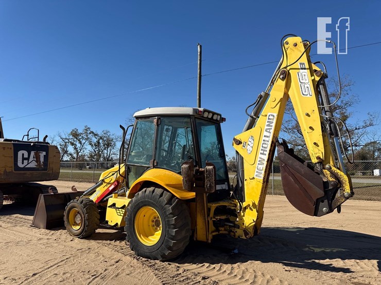 new-holland-b95-image-7