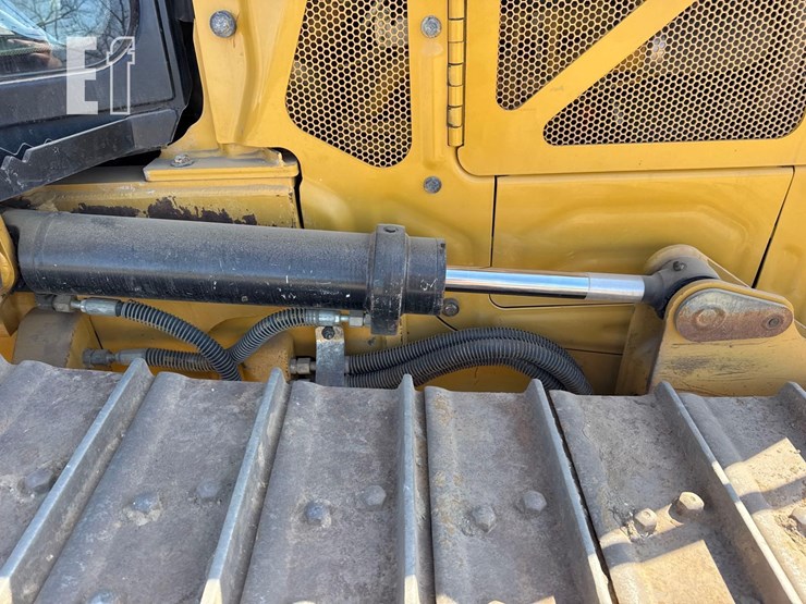 2021-caterpillar-d3-image-22