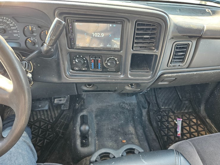 chevrolet-silverado-3500-image-43