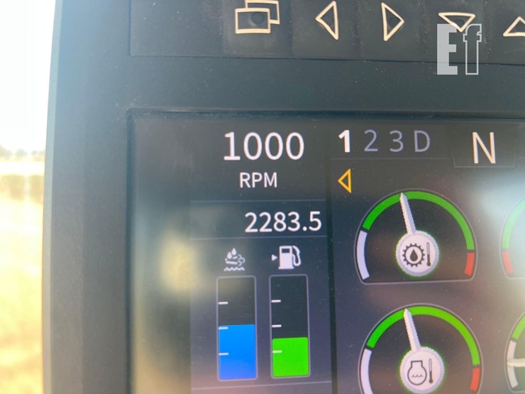 2020-deere-444l-image-31