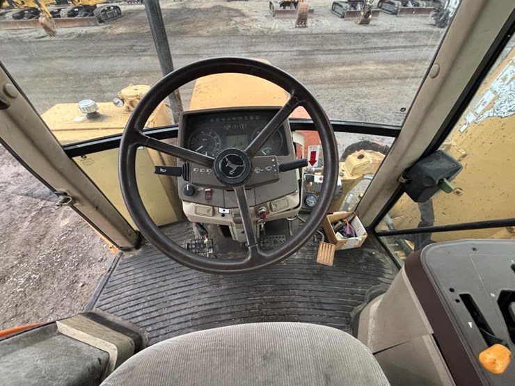 john-deere-6410-image-31