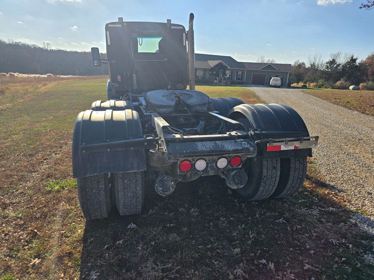 kenworth-t880-image-24