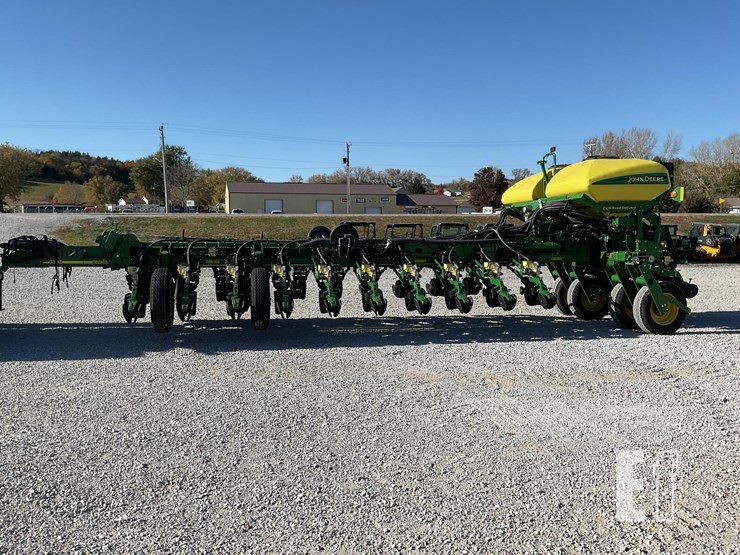 john-deere-1770-ccs-image-4
