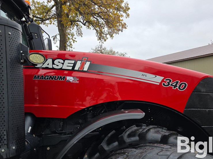 case-ih-magnum-340-image-11
