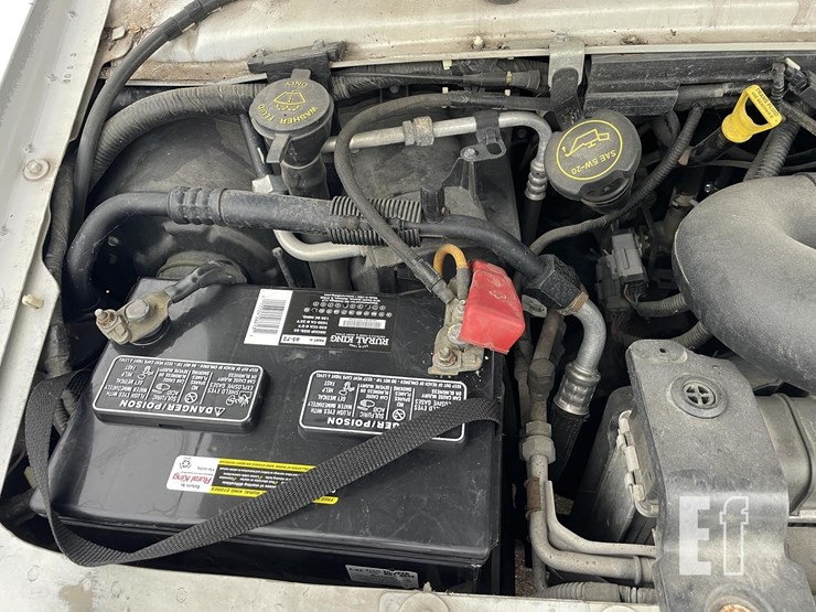 2005-ford-e250-image-16