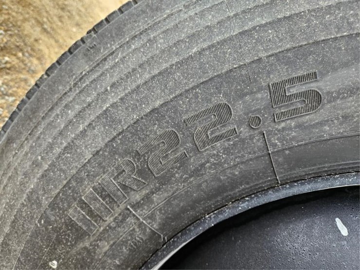 international-4900-image-49