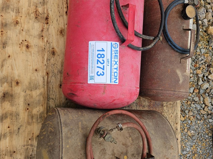 #18273-•-3-portable-air-tanks-image-1