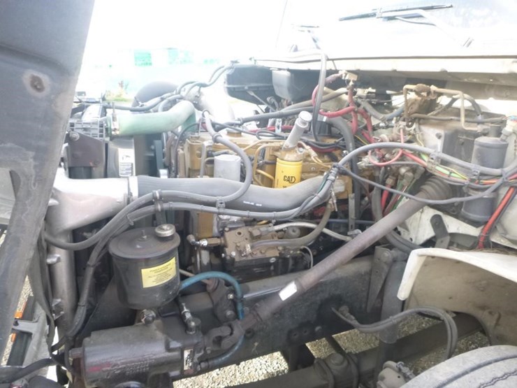 freightliner-fl70-image-17