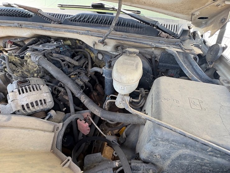 2003-chevrolet-silverado-1500-image-14