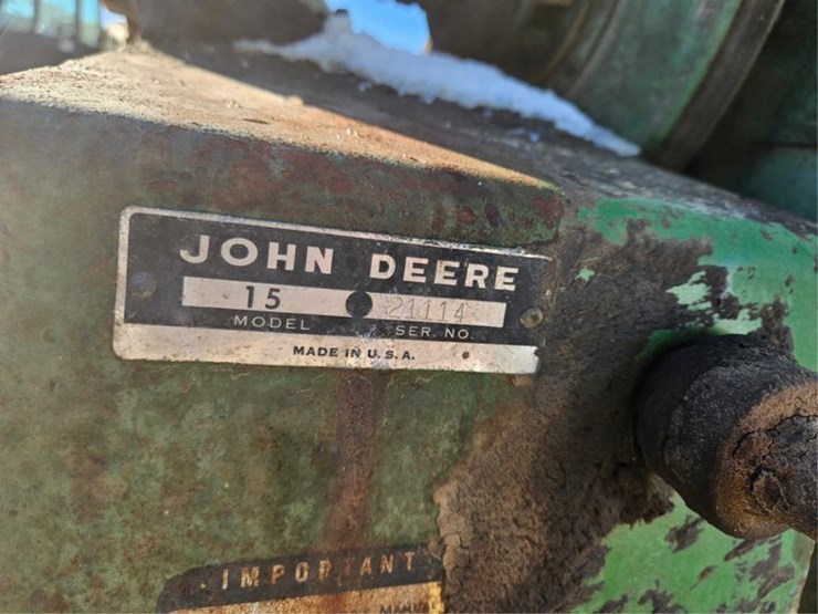 john-deere-15-image-23