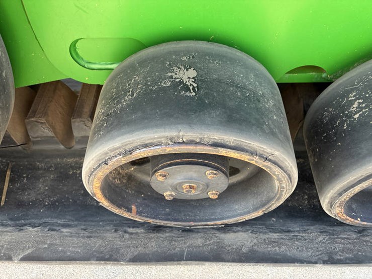 john-deere-9300t-image-40