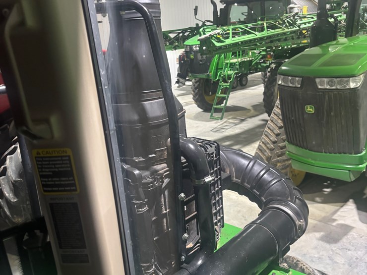 2016-john-deere-9470r-image-9