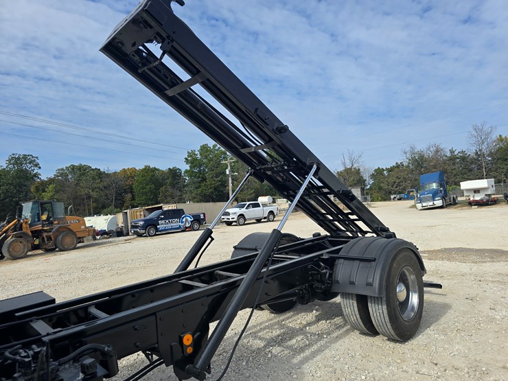 2004-ford-f650-image-79