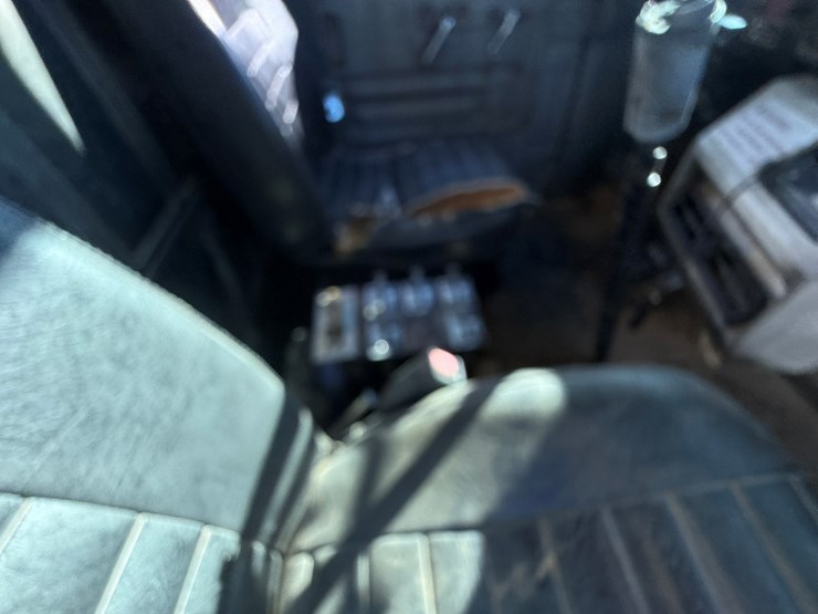 mack-r686st-image-91