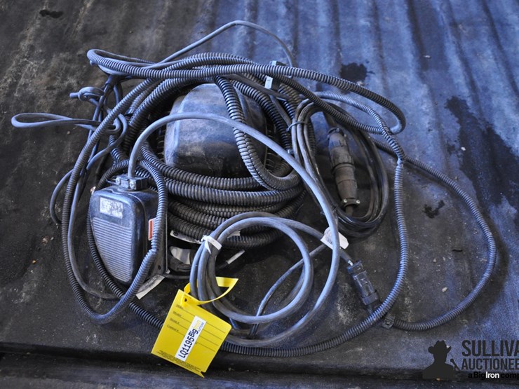 john-deere-module-&-foot-switch-image-1