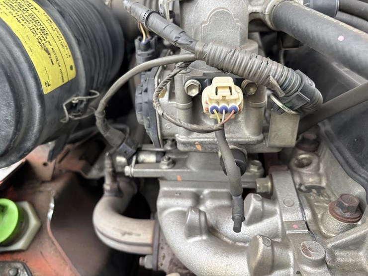 2011-toyota-8fgcu30-image-33