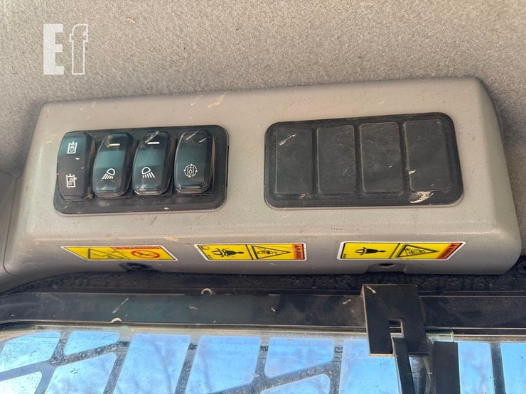 caterpillar-289d3-image-30