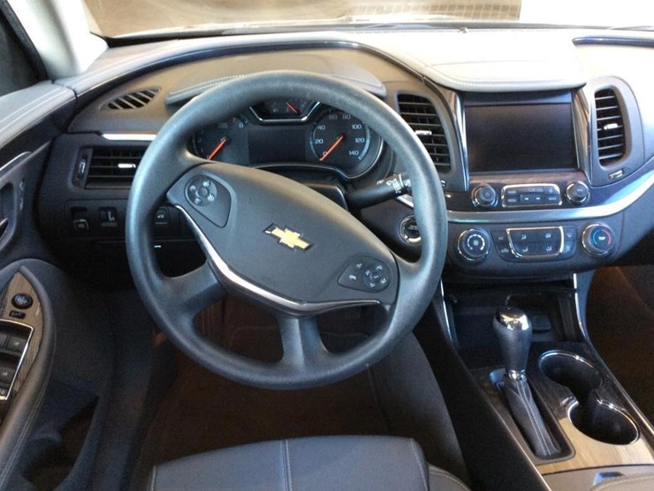 2018-chevrolet-impala-sedan-image-9