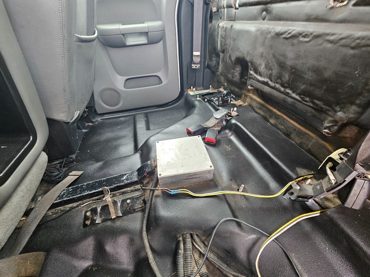 chevrolet-silverado-2500-image-50