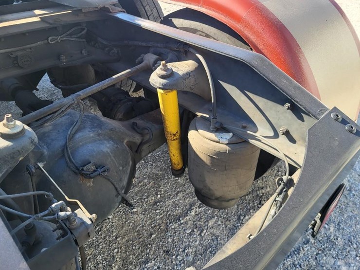 peterbilt-389-image-33