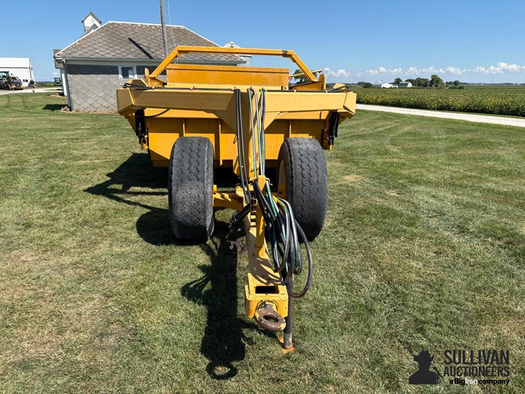 2015-kuntz-900-9-yd-pull-type-scraper-image-2