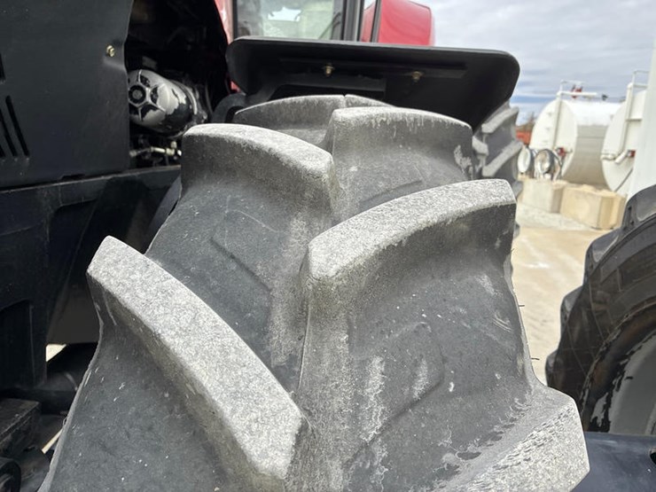 case-ih-magnum-315-image-44