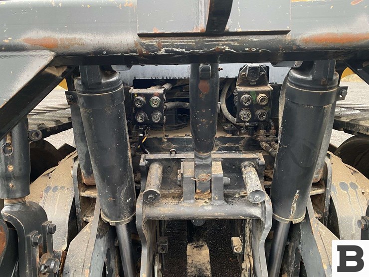 1994-challenger-75c-image-34