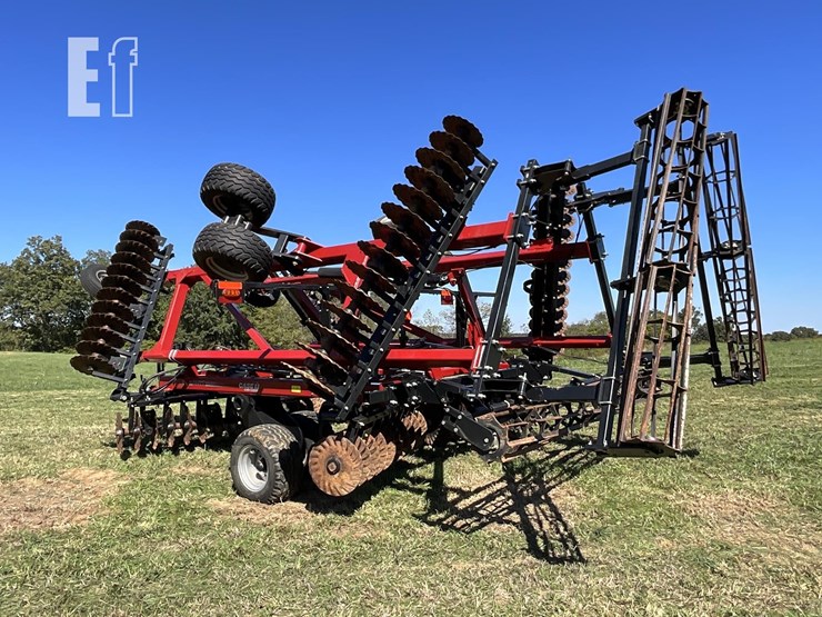 2022-case-ih-true-tandem-335vt-image-3