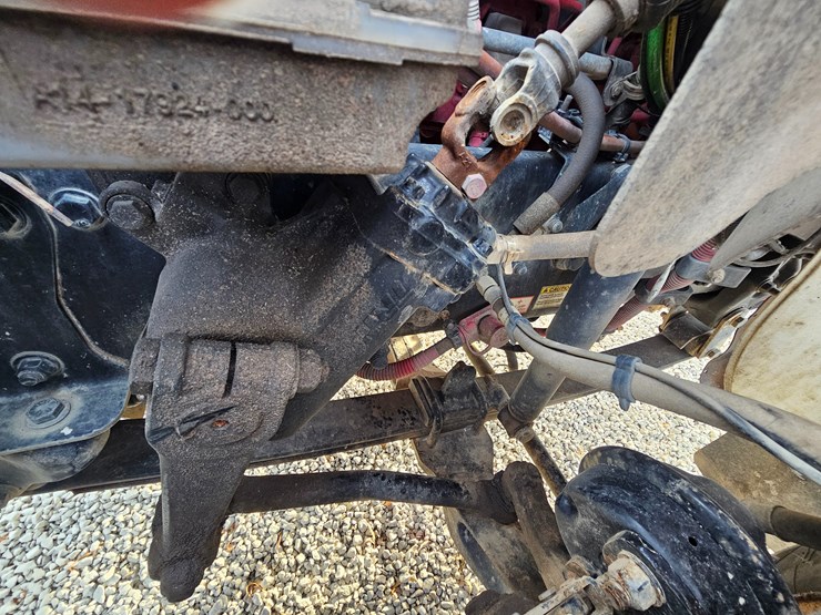 2019-freightliner-m2-106-image-21