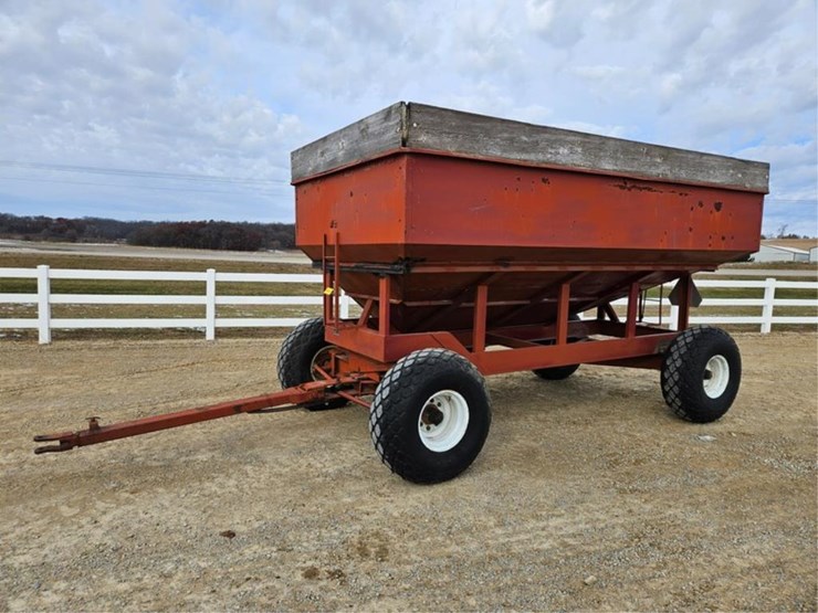 m&w-little-red-wagon-image-1