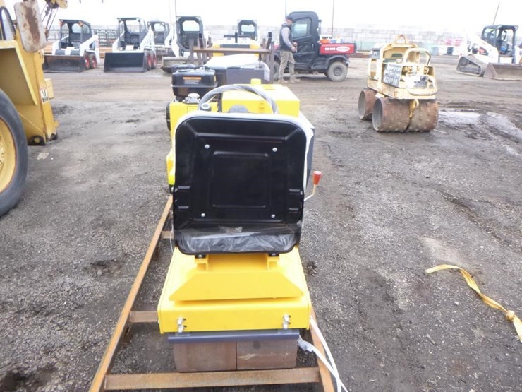 sdlool-sl850-tandem-vibratory-roller-image-8