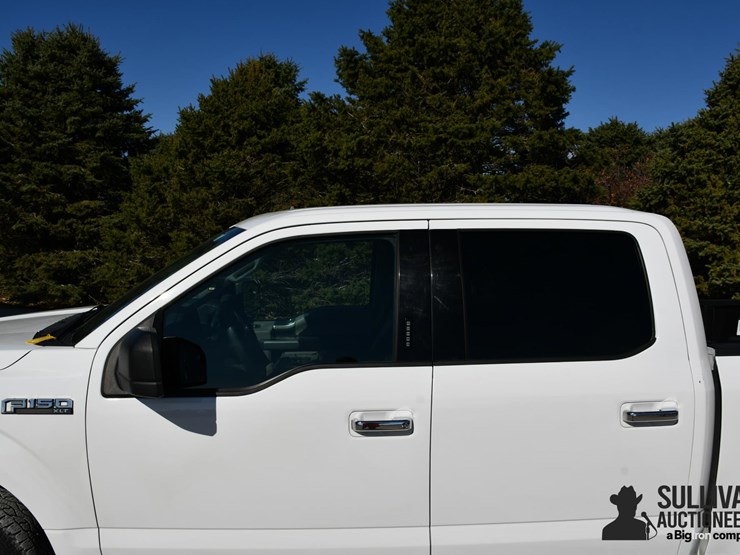 ford-f150-xlt-image-11