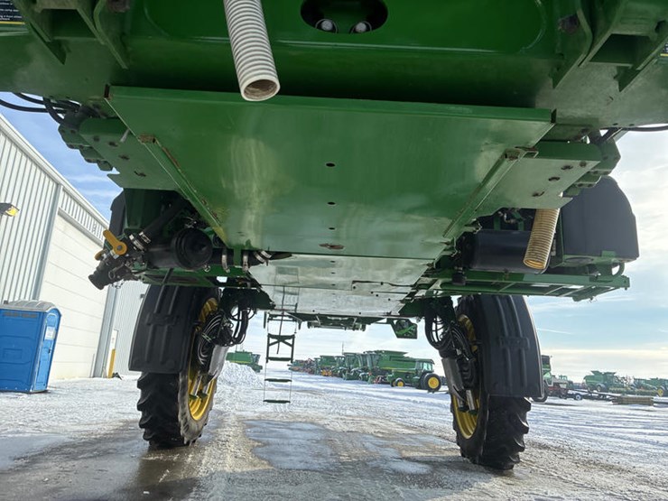 john-deere-r4038-image-66