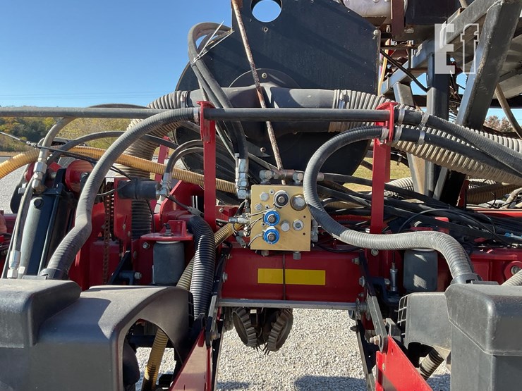 case-ih-1250-image-30