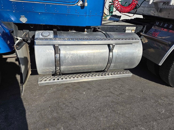 kenworth-t800-image-10