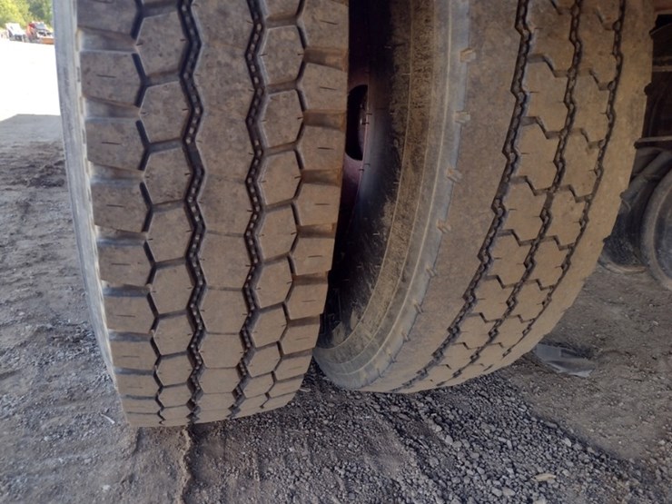 international-durastar-4300-image-25