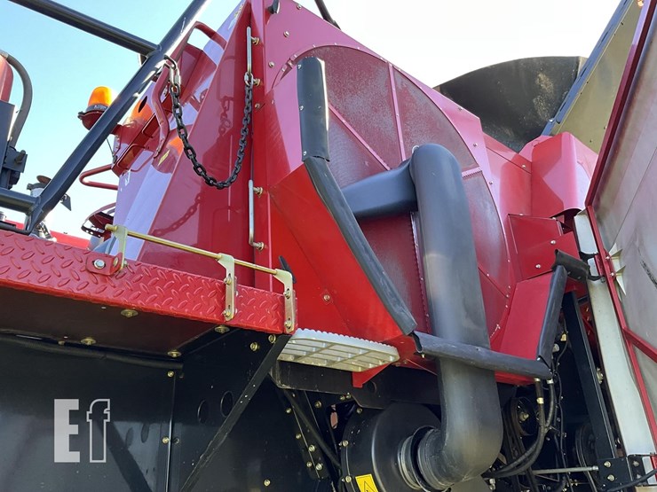 2012-case-ih-7130-image-17