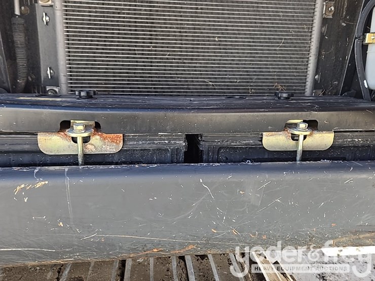 2021-case-cx210-lc-image-98