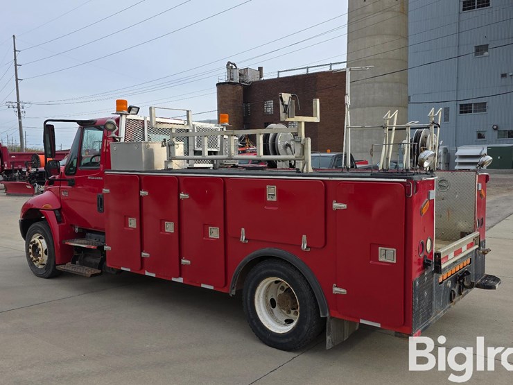 2004-international-durastar-4300-image-7