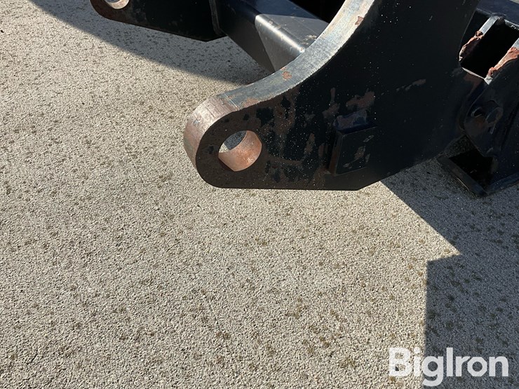 caterpillar-10-image-11