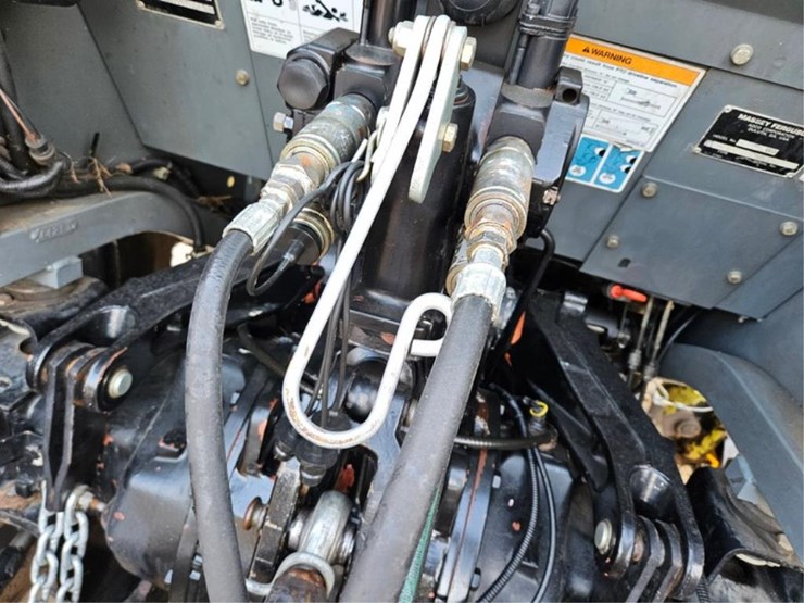 massey-ferguson-4325-image-14