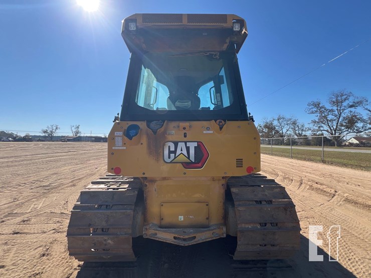 2022-caterpillar-d3-lgp-image-5