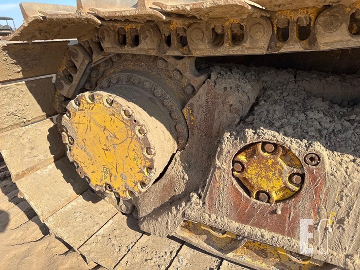 komatsu-d51pxi-22-image-13