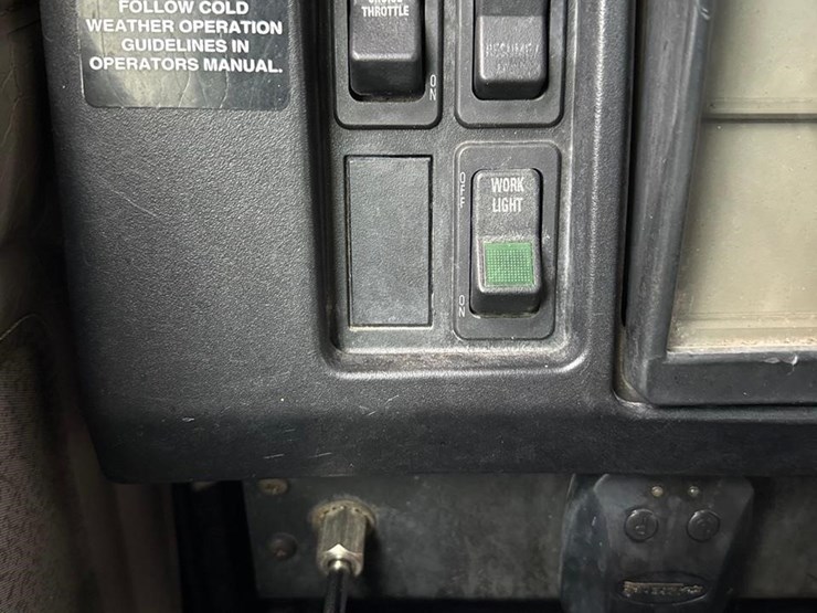 international-4700-image-18