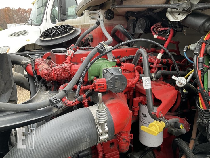 freightliner-business-class-m2-100-image-8