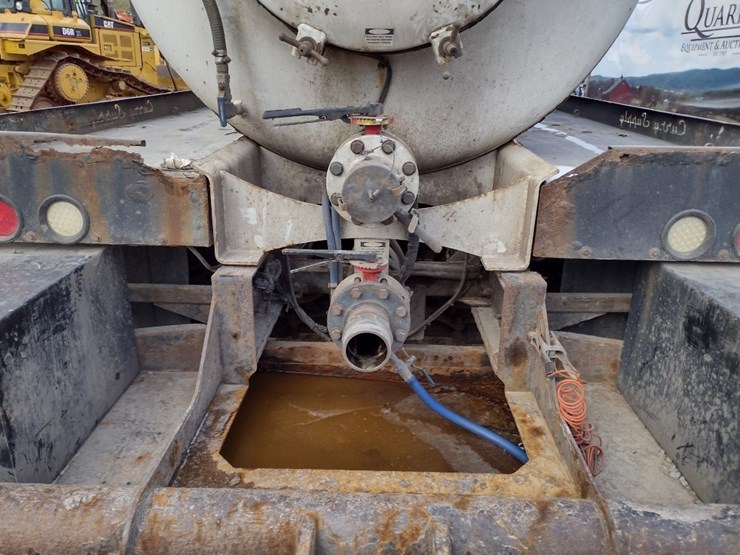 peterbilt-567-image-36